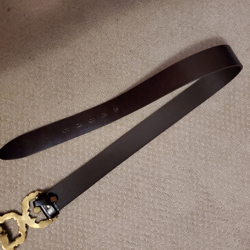 Traded Dolce and Gabanna belt - Picture 6 of 8